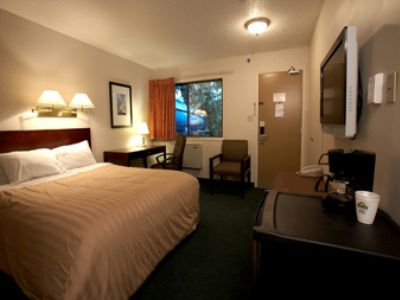 Days Inn By Wyndham Lethbridge Room photo